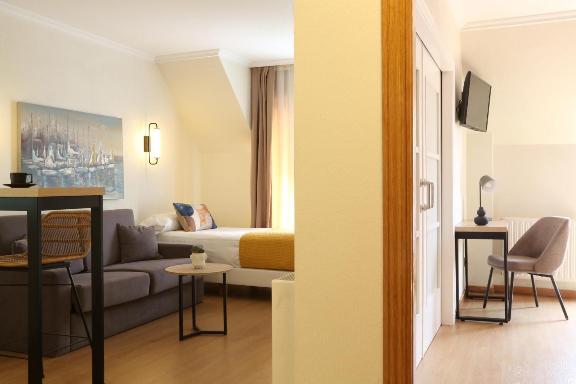 Hotel Maruxia *** Superior 格罗韦 外观 照片