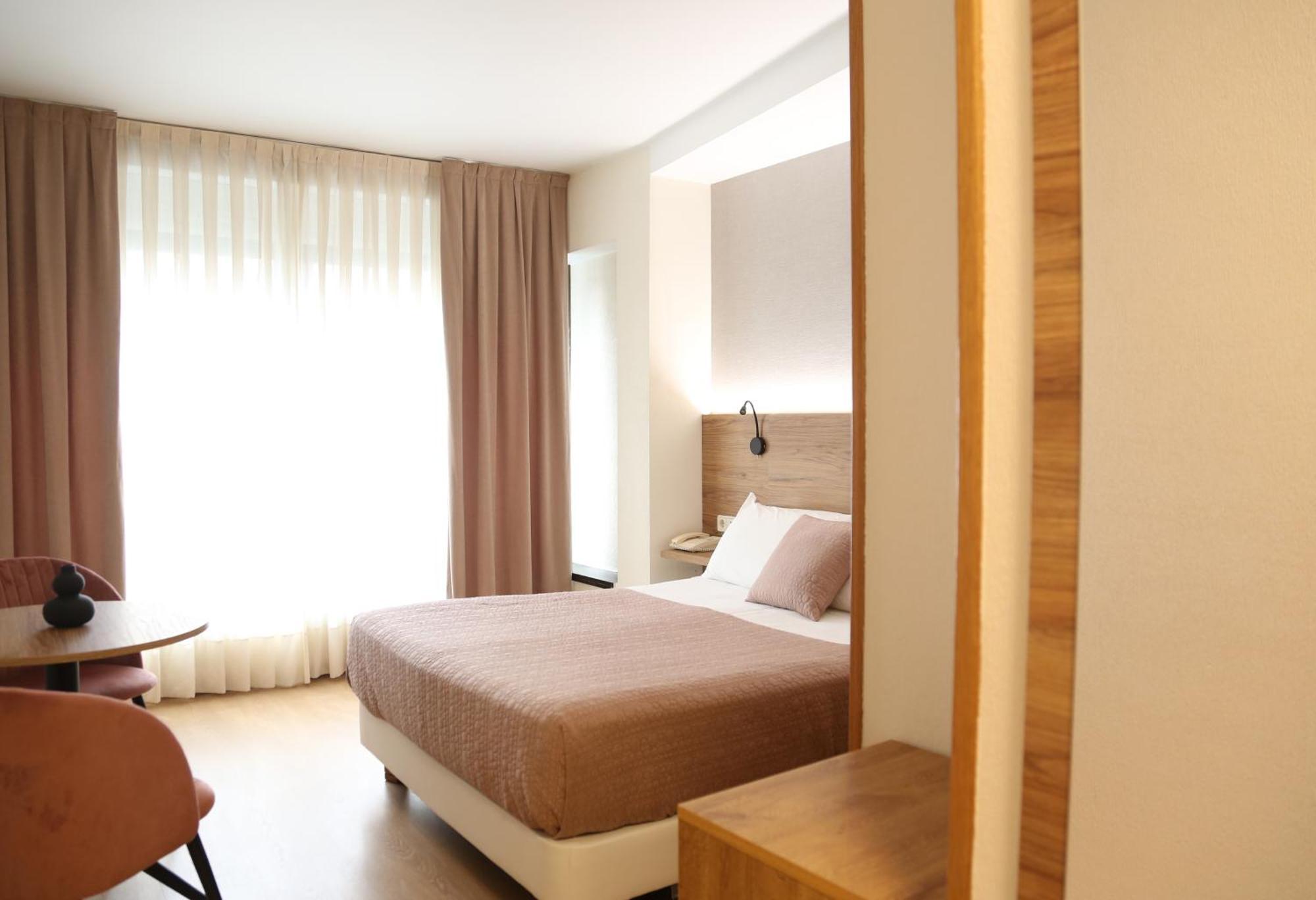 Hotel Maruxia *** Superior 格罗韦 外观 照片