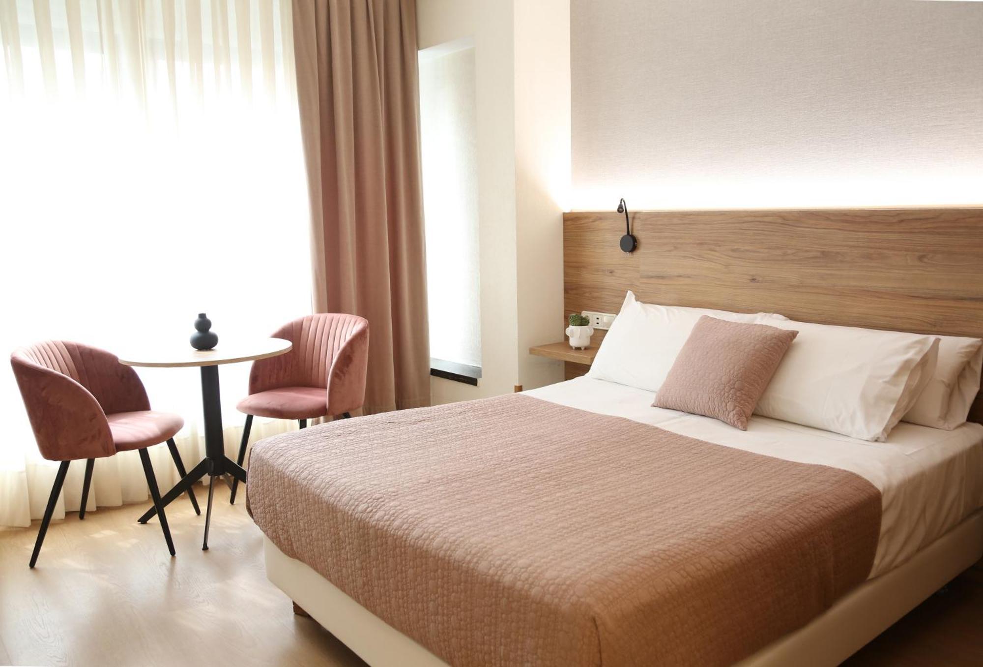 Hotel Maruxia *** Superior 格罗韦 外观 照片